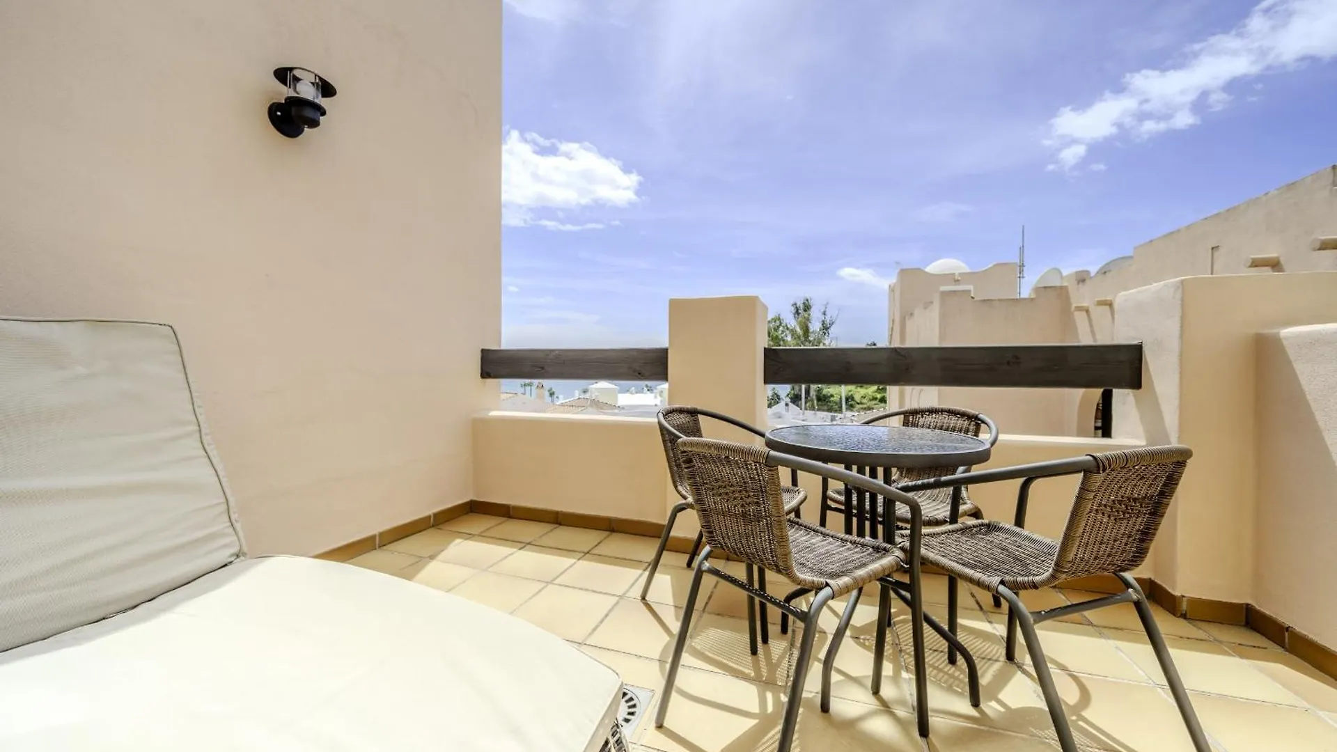 Apartman Ibn Sadi Burriana Beach By Casasol Nerja