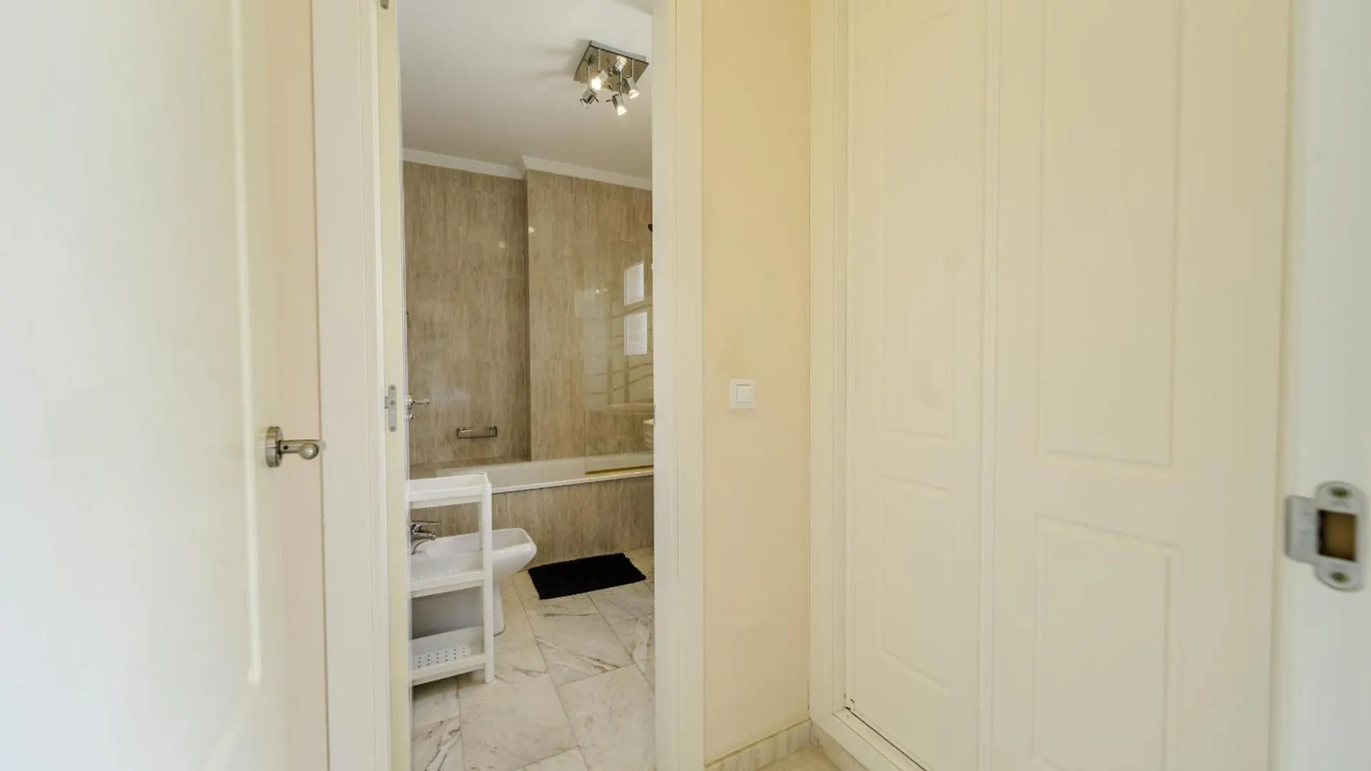 Apartman Ibn Sadi Burriana Beach By Casasol Nerja
