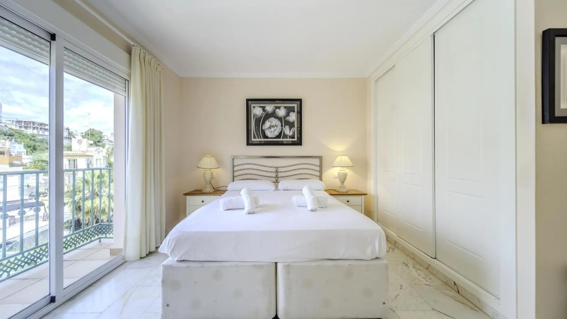 Ibn Sadi Burriana Beach By Casasol Nerja