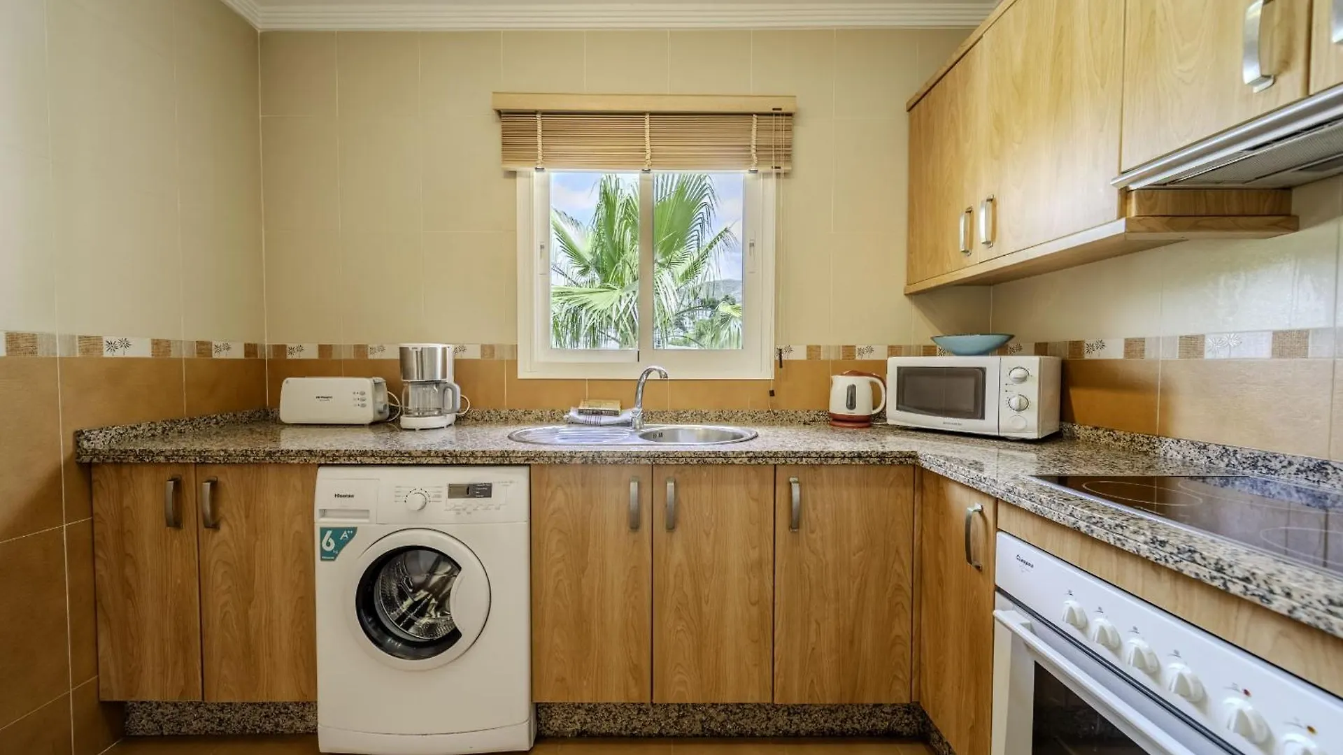 Ibn Sadi Burriana Beach By Casasol Nerja Apartman